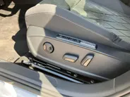 Volkswagen Golf Variant 1.0eTSI/110PK Life DSG · Navigatie · Camera + Parkeersensoren · Apple/Android Car Play · Stoelverwarming · Elektrische stoelverstelling ·