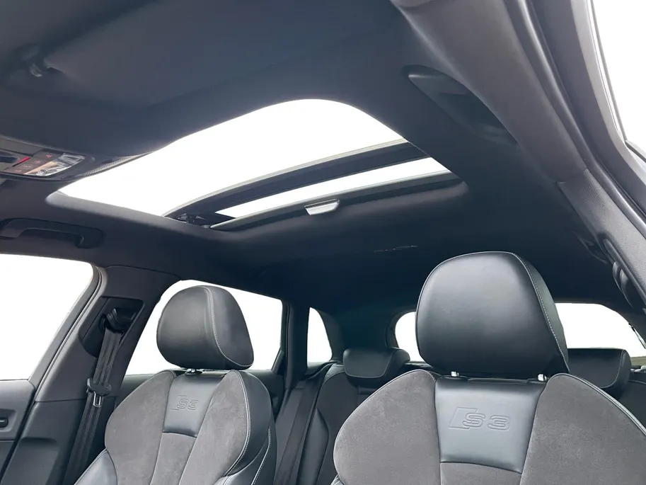 Audi S3 Sportback 2.0 TFSI quattro Pro Line Plus *Automaat*Navigatie*Schuif/Kanteldak*LED*LM.Velgen. IN ZEER NETTE STAAT!