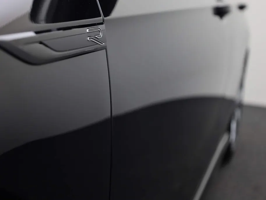 Volkswagen Golf 1.5eTSI/130PK DSG R-Line · Panoramadak · Apple/Android Car Play · Stoel & Stuurverwarming · Navigatie