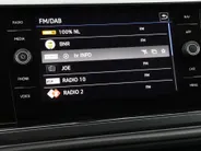 Volkswagen Polo 1.0 TSI 95pk DSG Style · Camera · Apple/Android Car Play · Navigatie · P-Sensoren · Climatronic · Stoelverwarming · 15'' Inch ·