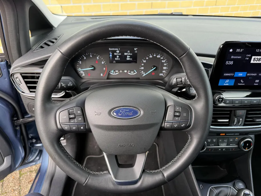 Ford Fiesta 1.0 EcoBoost Hybrid Titanium 125PK Winter Pack / Apple Carplay & Android Auto