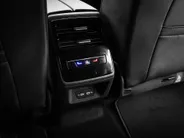 Volkswagen ID.7 Pro Business 286pk 77 kWh · SOH 97,2% · 360 Camera · Head-Up · Alarm · Elek. Trekhaak · Keyless · Elek. Voorstoelen · 20'' Inch · Gratis onderhoud & APK t/m 30-01-2030 · EXTRA INRUILKORTING ·