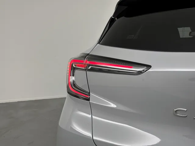 Renault Captur 1.8 E-Tech full hybrid 160 techno | CAMERA | NAVI