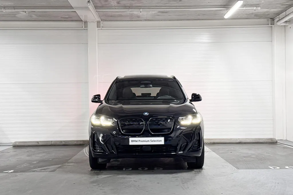 BMW iX3 High Executive