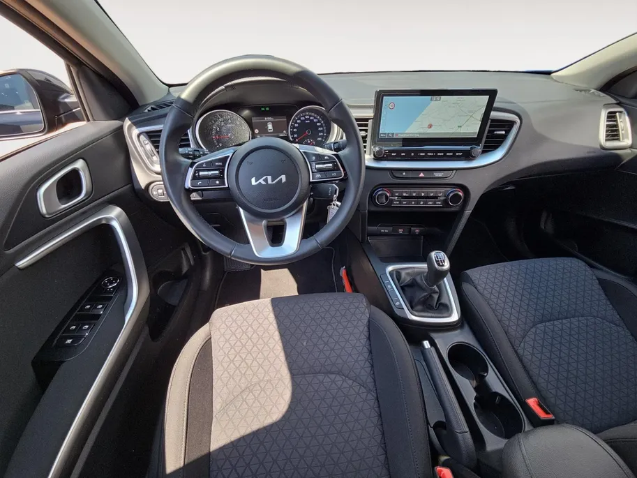 Kia Ceed Sportswagon 1.0 T-GDi ComfortLine | cruise control adaptief en stuurhulp| Carplay | Camera | navigatie | Metallic lak | Fabrieksgarantie t/m 5-8-2032 + 3x 1 jaar* | NAP