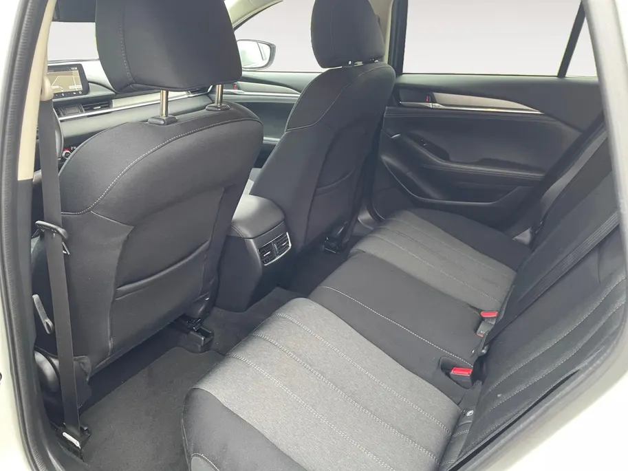 Mazda 6 Sportbreak 2.0 SkyActiv-G 145 TS | Automaat! | Navi | Parkeersensoren | Climate control