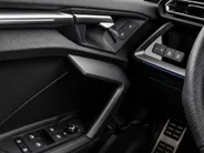 Audi A3 Sportback 40 TFSI e S edition 204 PK · Sonos premium met 3D geluid · Comfortsleutel zonder safelock · Assistentiepakket rijden en parkeren plus
