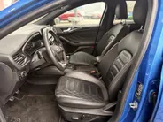 Ford Focus Wagon 1.0 EcoBoost ST Line 125 PK WINTER PACK I LEDEREN BEKLEDING I APPLE CARPLAY / ANDROID AUTO I ' 18 ' VELGEN I