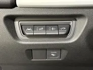 Renault ZOE R135 Evolution 52 kWh Automaat | DEMO | Camera | Parkeersensoren | Apple CarPlay/Android Auto | Climate Control | Full LED | Lichtmetalen Velgen | Digital Cockpit | Cruise Control |