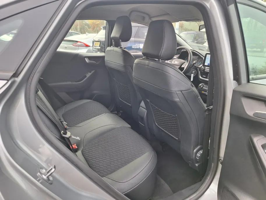 Ford Puma 1.0 EcoBoost 125 pk Titanium Navigatie - Apple Carplay/ Android Auto - Winter Pack - Half Lederen bekleding