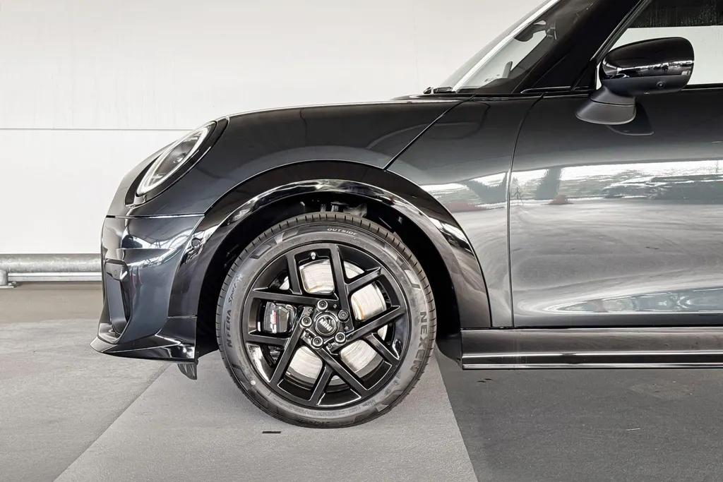 MINI Cooper Cabrio 2.0 Cooper C John Cooper Works XL