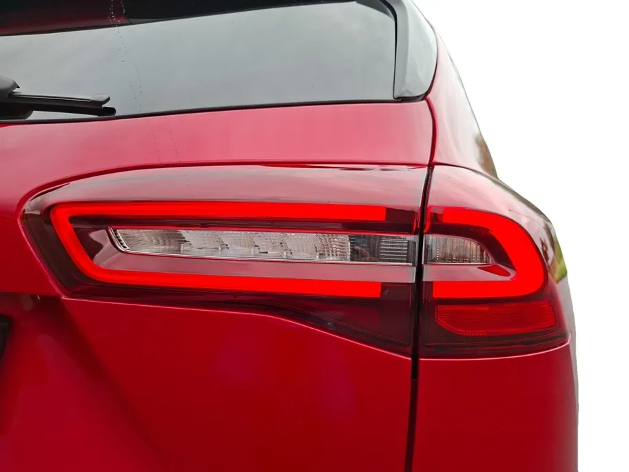 Ford Focus Wagon 1.0 EcoBoost Hybrid Titanium X | NL-auto | 1e Eigenaar | Winterpack | Driver Assistancepack | El. Trekhaak | Adaptieve Cruise Control | BLIS | El. Achterklep | Camera | B&O | AGR Bestuurdersstoel |