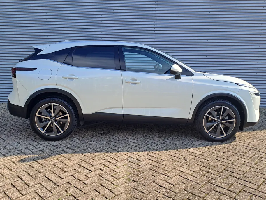 Nissan QASHQAI 1.3 MHEV Tekna Plus | Leer | Voorstoelen verwarmd | 360 Camera | Navigatie | 20'' LM | Stoel Massage | Luxe Lederen Bekleding | Dode Hoek Detectie | Apple Carplay/Android Auto