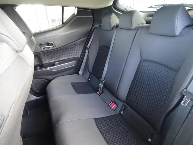 Toyota C-HR 1.8 Hybrid 122pk CVT Active | Apple CarPlay | Android Auto | Ada