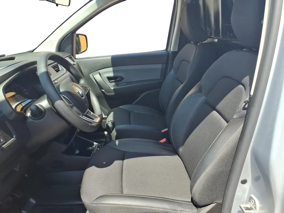 Renault Express 1.5 dCi 75 Comfort + Pack parking , Pack Visibilité  , Pack Safety , Apple Carplay/Android Auto , parkeersensor achter , airco , cruise , trekhaak , zijschuifdeur rechts , camera , parkeersensor voor .