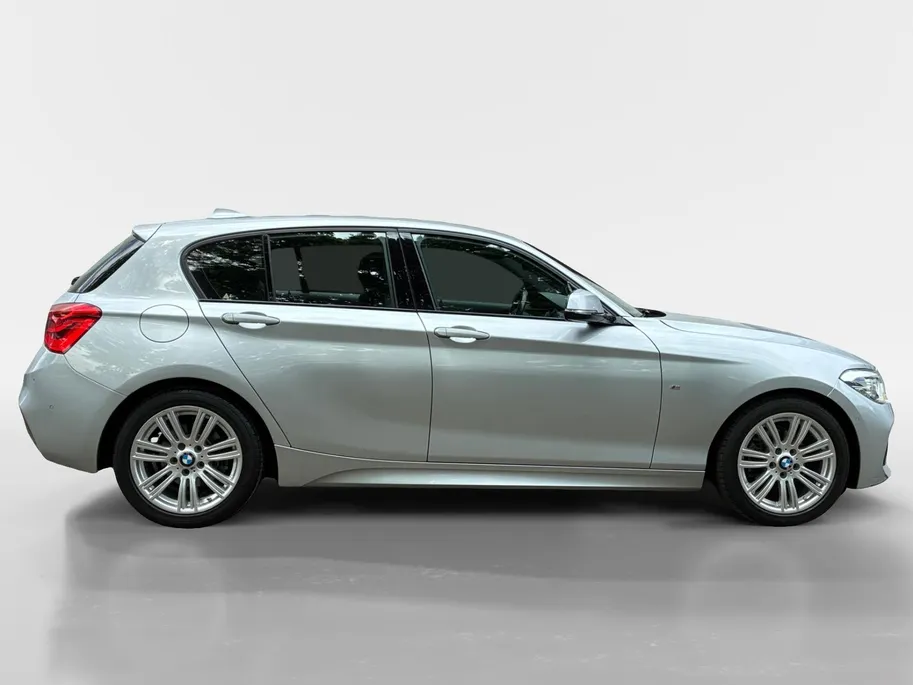 BMW 1 Serie 118i Centennial Executive M PAKKET | AFNEEMBARE TREKHAAK | NAVI