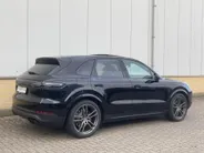 Porsche Cayenne 3.0 E-Hybrid 340KW met Panoramadak