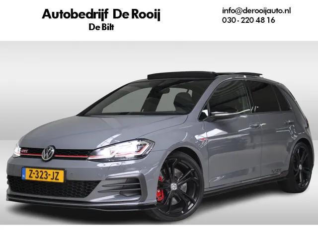Volkswagen Golf 2.0 TSI GTI TCR Panoramadak | Akrapovic | DCC | 19' Reifnitz | Active Lightning |