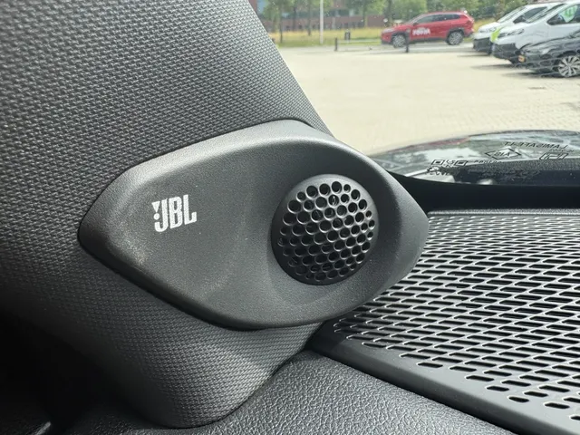 Toyota Urban Cruiser Executive 61 kWh