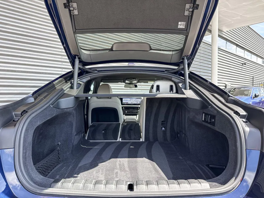 BMW i4 M60 84 kWh