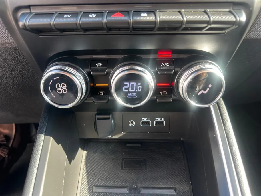 Renault Clio 1.6 E-Tech Full Hybrid 145 techno | Automaat | Navigatie | Apple Carplay & Android Auto | LMV | Cruise & Climate Control | Camera | Parkeersensoren | 12 Maanden BOVAG Garantie