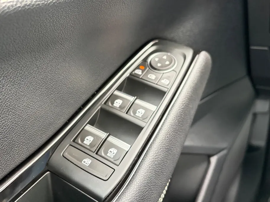 Renault Austral 1.2 E-Tech full hybrid 200 techno Renault Austral 1.2 E-Tech Hybrid 200 Techno