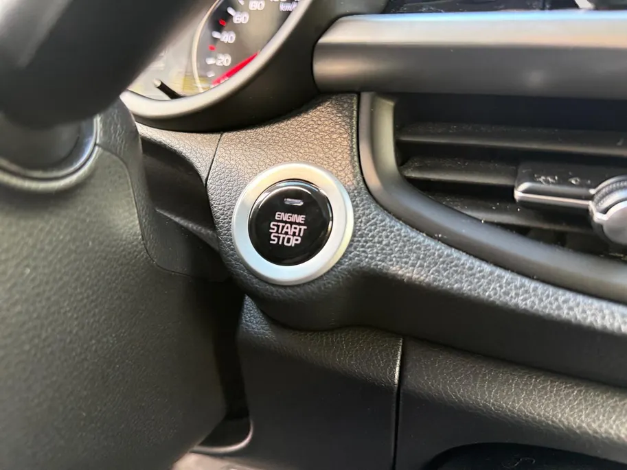 Kia Picanto 1.0 DPi DynamicPlusLine | AUTOMAAT | Climate control | Apple/Android Carplay| Parkeercamera | All-Season banden | Keyless