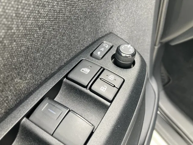 Toyota Yaris 1.5 Hybride Selection | Bi-Tone | Apple Car-play | Stoelverw