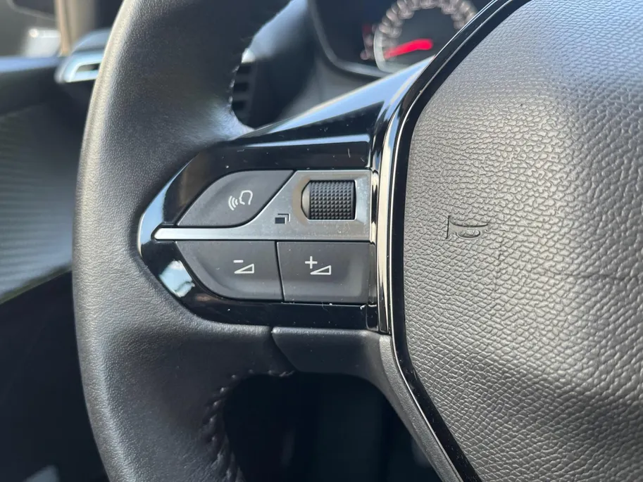 Peugeot 208 1.2 PureTech Active Pack | Apple Carplay | Android Auto | Airco | Cruise Control