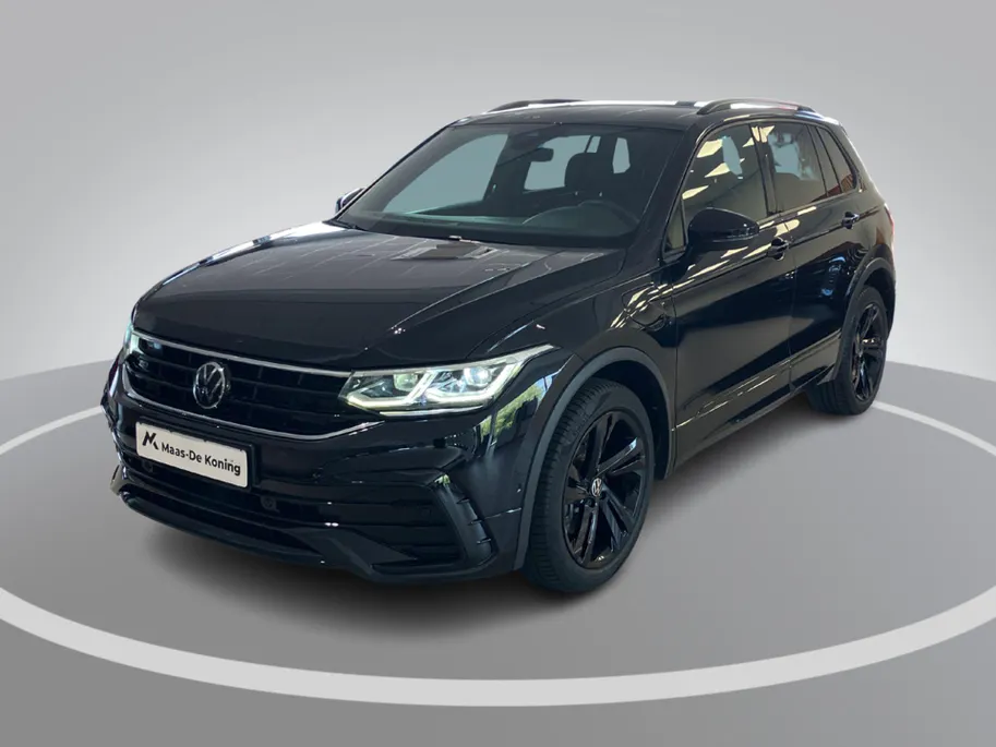 Volkswagen Tiguan 1.4TSIeHybrid 180kW/245PK R-Line Black Style · Dodehoeksensoren ·  Navigatie · Parkeersensoren · Apple/Android Car Play ·