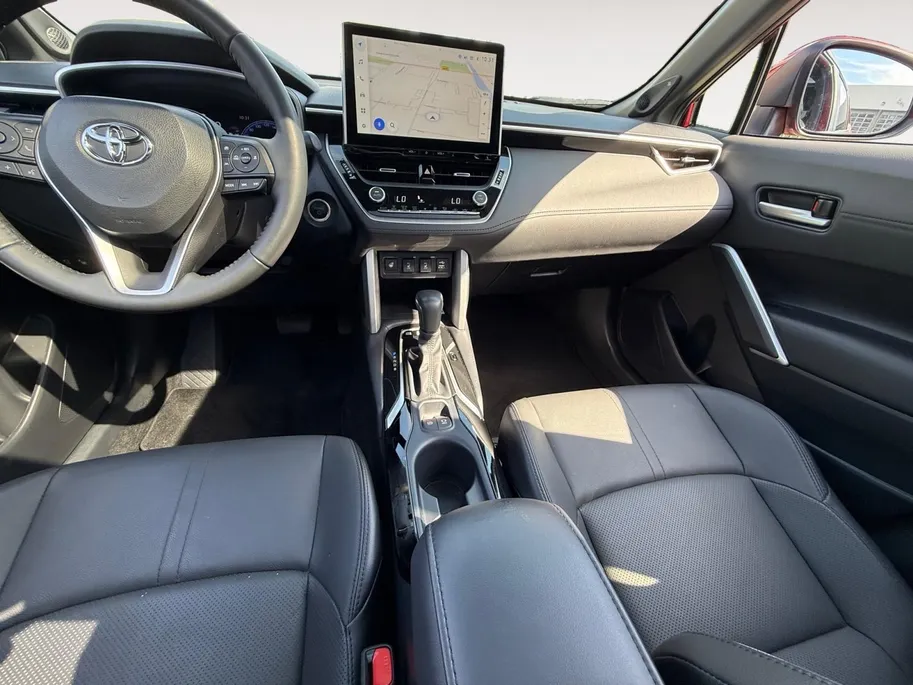 Toyota Corolla Cross 2.0 High Power Hybrid Launch Edition | PANO DAK | LEDER | NAVI | 360 CAMERA | NL-AUTO | STUUR & STOELVERWARMING | ETC...