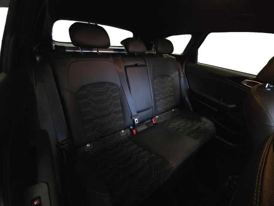 Kia Ceed Sportswagon 1.0 T-GDi Design Edition | JBL | Carplay | Camera | Navigatie | Stoelverwarming | Doedehoek Detectie |Fabrieksgarantie  t/m  1-7-2032 + 3x 1 jaar*| NAP