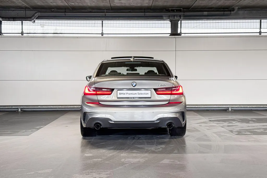 BMW 3 Serie Sedan 320i High Executive M-Sport