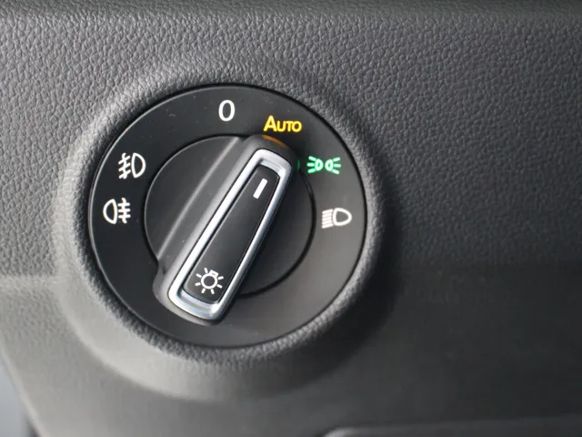 Volkswagen T-Roc 1.5 TSI Sport Navigatie | parkeercamera | Cruise Control | Climate Control |  Eerste Eigenaar