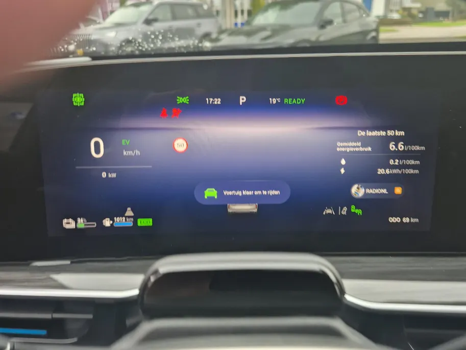 Omoda 9 9 PHEV Premium Panoramadak - 1100KM Bereik