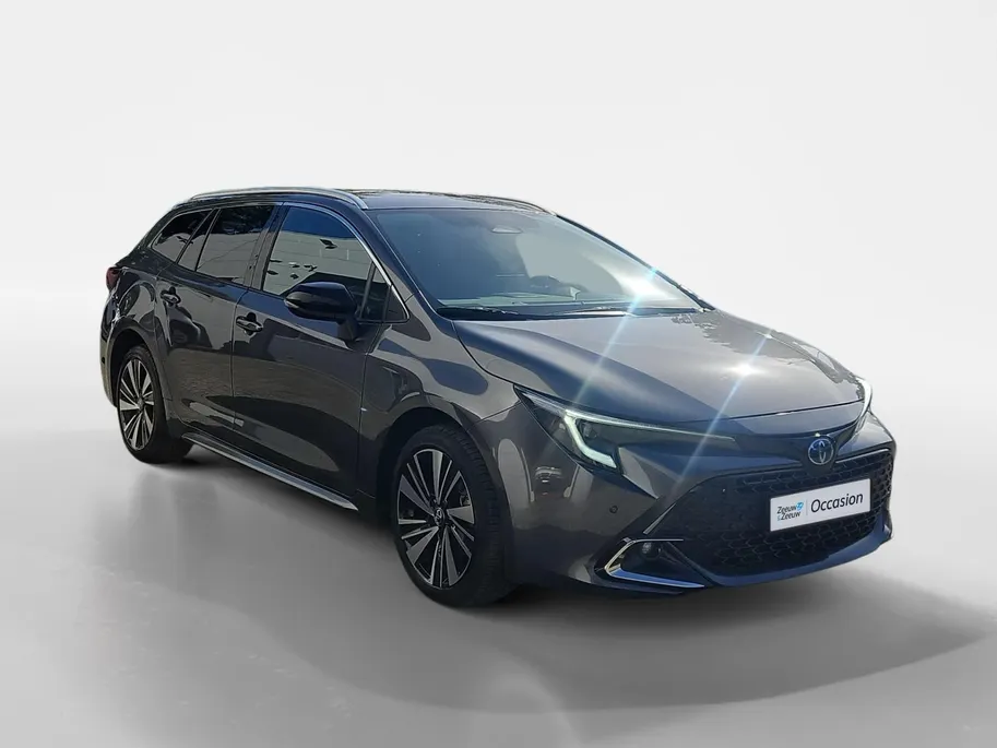 Toyota Corolla Touring Sports Hybrid 140 Dynamic | Carplay | Parkeer Camera | Navigatie | Stoelverwarming | Parkeer sensoren |