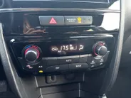 Suzuki Vitara 1.4 Boosterjet Comfort Smart Hybrid | Garantie t/m 2033 ! | Dodehoek detectie | Achteruitrijcamera | Stoelverwarming |
