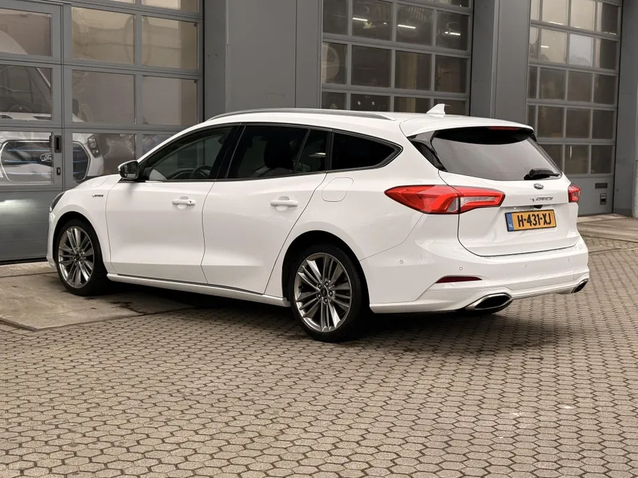 Ford Focus Wagon 1.5 EcoBoost Automaat Vignale I WINTER PACK I DRIVER ASSISTANCE PACK I MATRIX LED-KOPLAMPEN I APPLE CARPLAY / ANDROID AUTO I B&O SOUNDSYSTEM I
