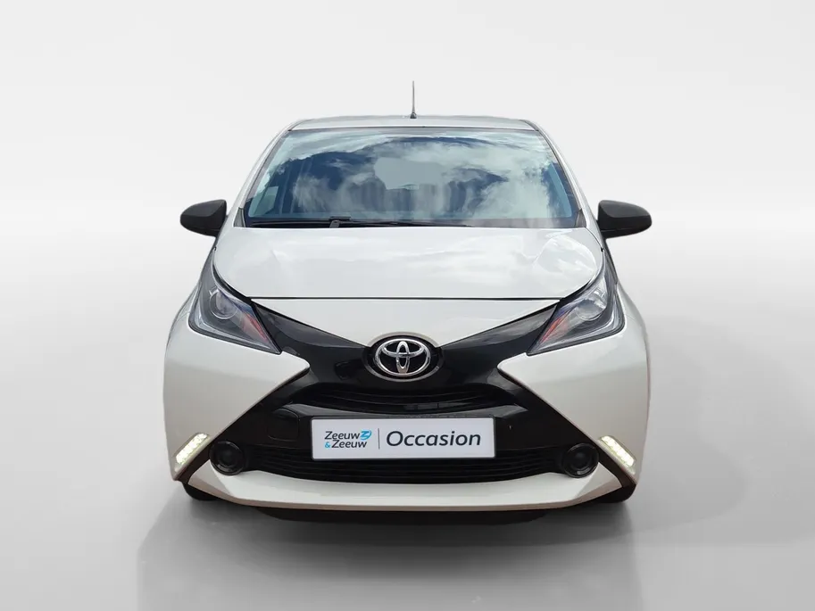 Toyota Aygo 1.0 VVT-i x | Unieke Kilometerstand | 12 maanden BOVAG Garantie |