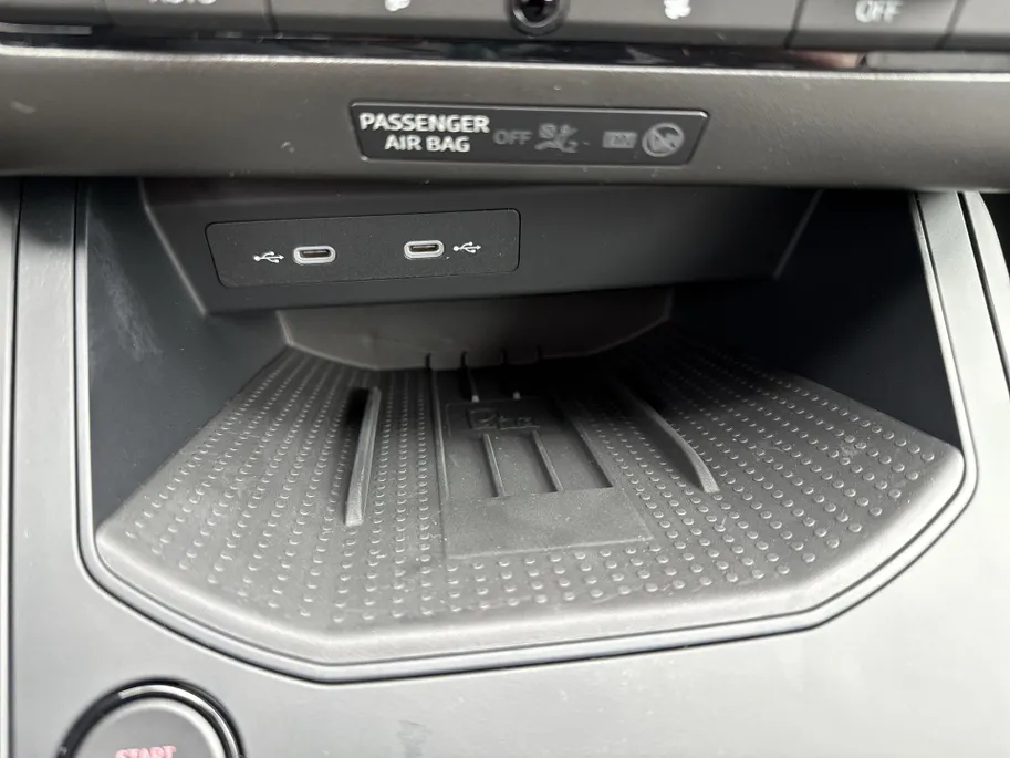 SEAT Ibiza 1.0 EcoTSI FR Business Connect handgeschakeld | navigatiepakket | metallic Lak | 3000,- inruilvoordeel!!