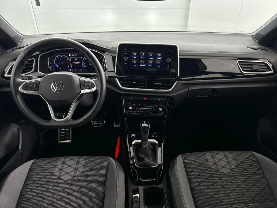 Volkswagen T-Roc 1.5 TSI R-Line DSG Automaat | IQ Light | Elektrische Achterklep | Winterpakket