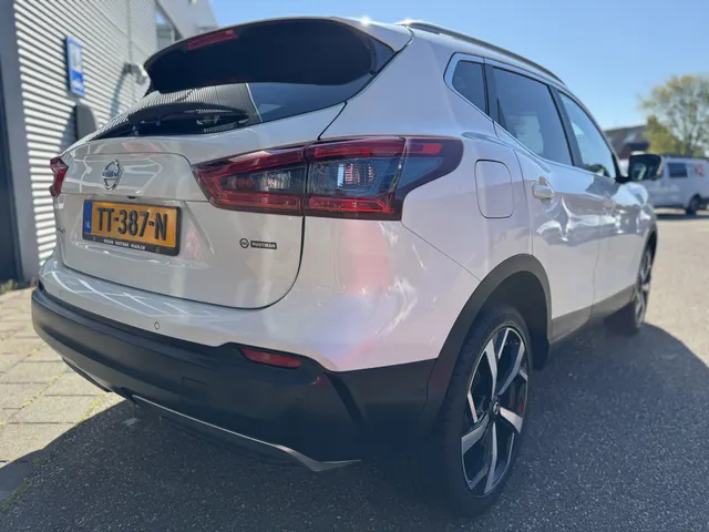Nissan QASHQAI 1.6 Tekna Panoramadak