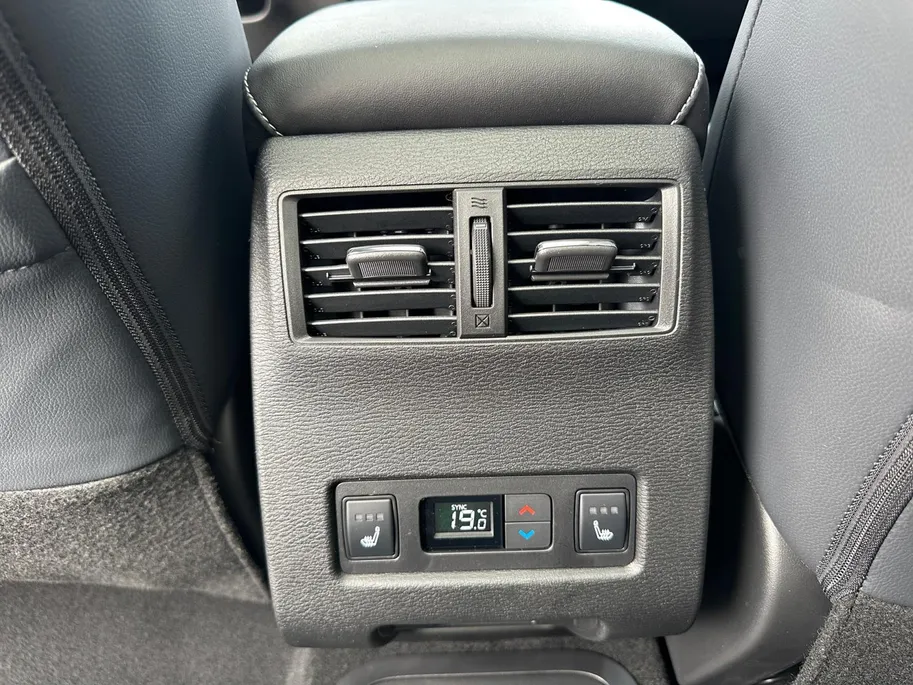 Mitsubishi Outlander 2.4 PHEV Instyle | 6000 EURO KORTING | NU DIRECT LEVEBAAR | 8 JAAR GARANTIE |