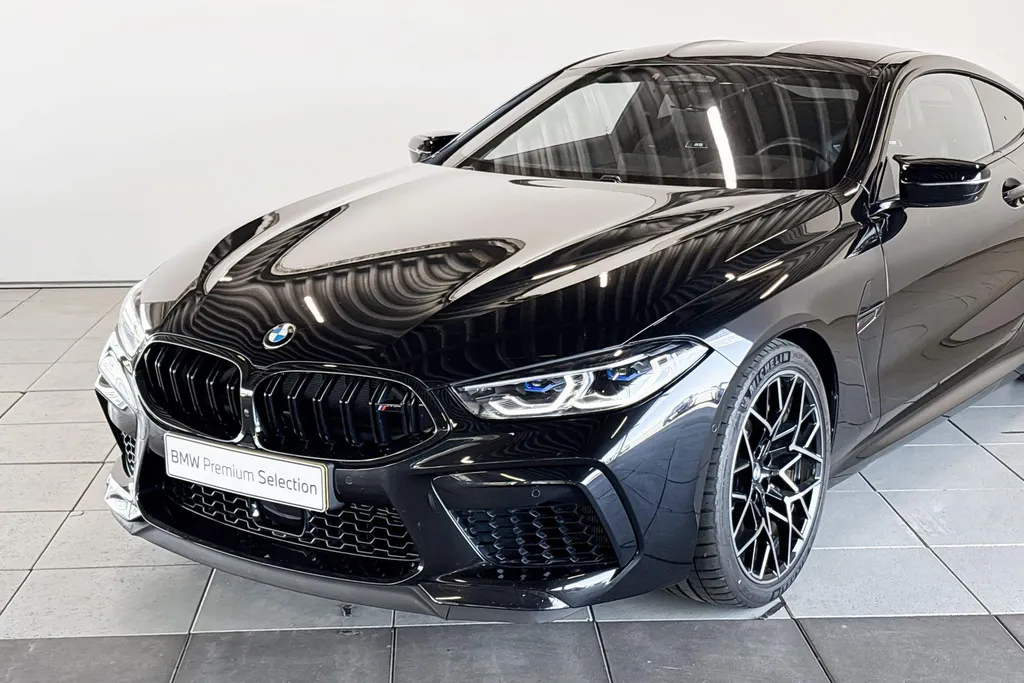 BMW M8 Coupé Competition M Driver's Pack