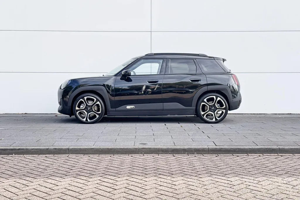 MINI Aceman SE Favoured XL 54.2 kWh
