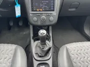 Opel Corsa 1.4-16V Cosmo | Cruise | Lichtmetaal | park sensoren |