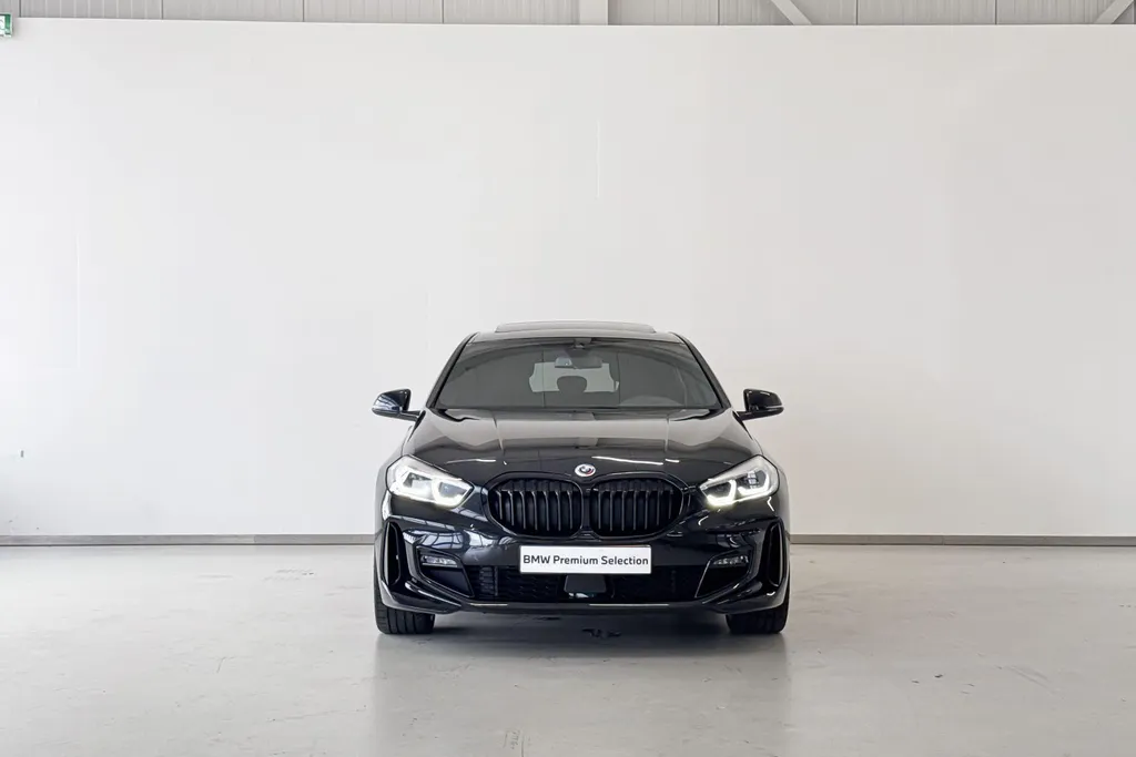 BMW 1 Serie 118i Business Edition M Sport Plus Pack