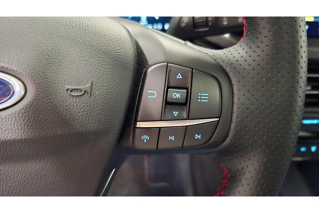 Ford Kuga 2.5 PHEV ST-Line X + Trekhaak | Facelift model | Panoramadak | Winter Pack | Matrix LED | B&O | Head Up Display |