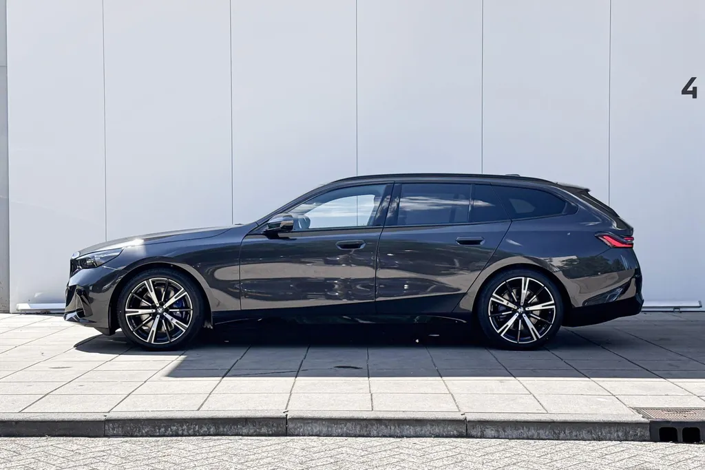 BMW i5 Touring eDrive40 M Sport Edition