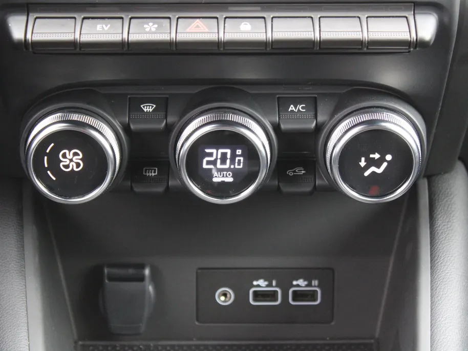 Renault Captur 1.6 E-Tech Full Hybrid 145 E-Tech Engineered | Automaat | Camera | Clima | Carplay | Cruise | LED | Navi | Keyless | 18' LM |